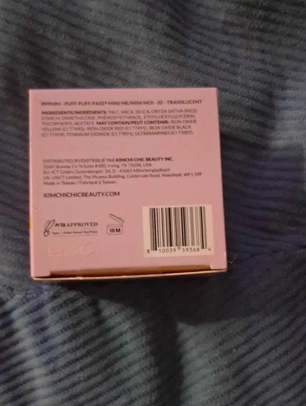 Kimchi Chic Beauty Translucent Mini Bake Powder - Light Pink Box
